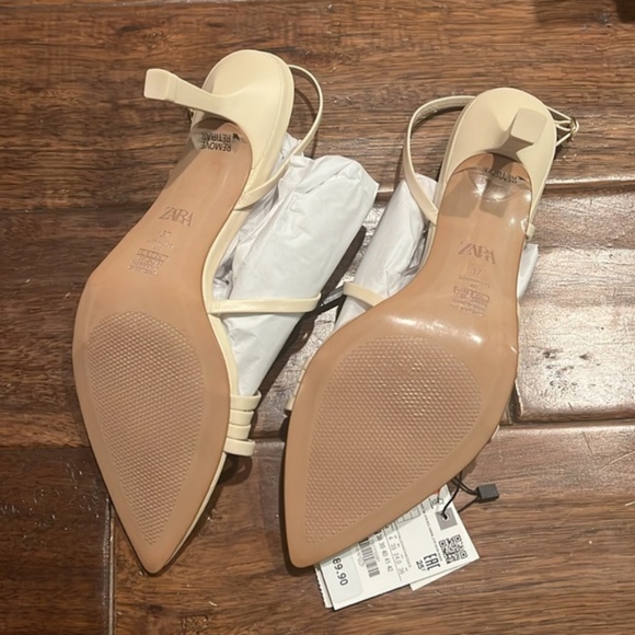 NWT ZARA Pointed Toe Heeled Leather Sandals White Women’s Size 6.5 - Picture 8 of 8